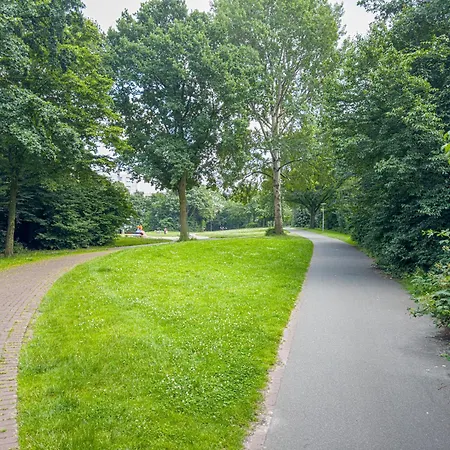 Immostay M#1- Fuer Ferien & Geschaeftsreisen, Parken & Wifi Apartment
