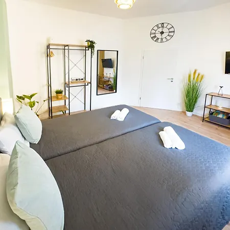 Immostay M#1- Fuer Ferien & Geschaeftsreisen, Parken & Wifi شقة *